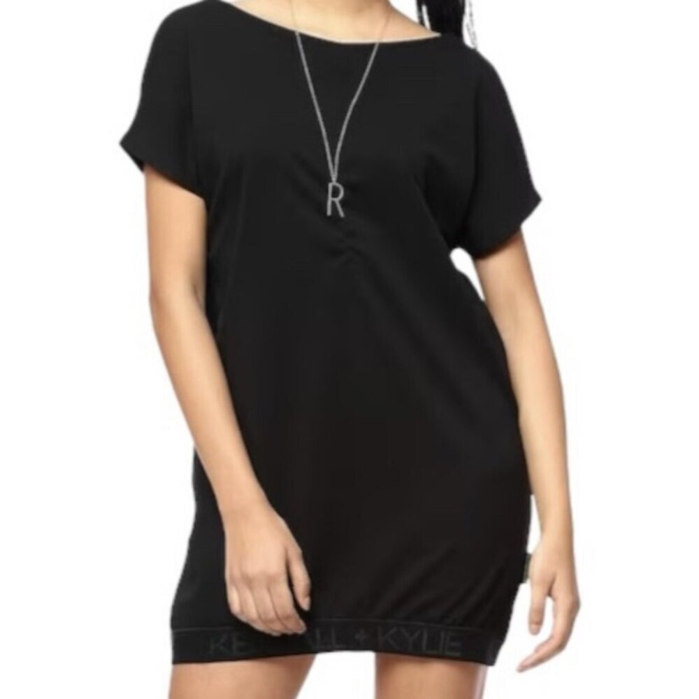 KENDALL + KYLIE Black Pullover Short Sleeve Deep Back V Logo Chic Dress Medium
